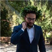 Insegnante entusiasta e competente offre ripetizioni di materie umanistiche e scientifiche, in presenza (a Roma) e in remoto